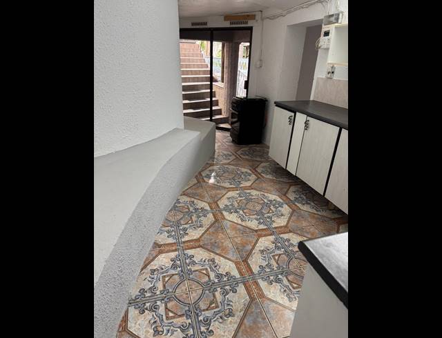 1 bed property to rent in GLENVISTA